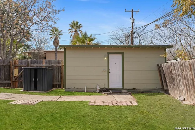 $875 | 801 Rittiman Road, Unit B, San Antonio, TX 78209