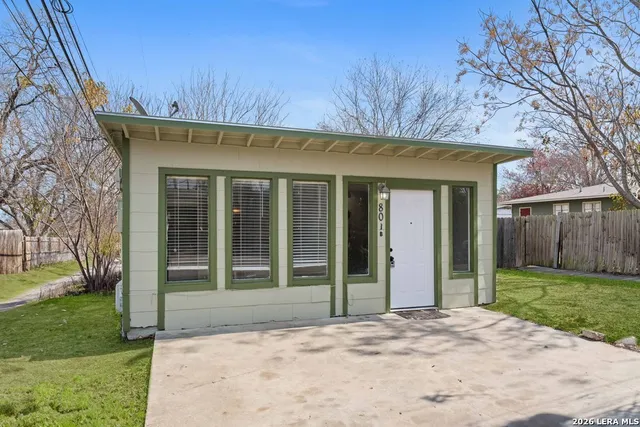 $875 | 801 Rittiman Road, Unit B, San Antonio, TX 78209