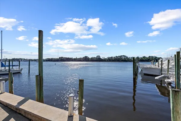 $239,000 | 903 Northwest Ave A, Carrabelle, FL 32322