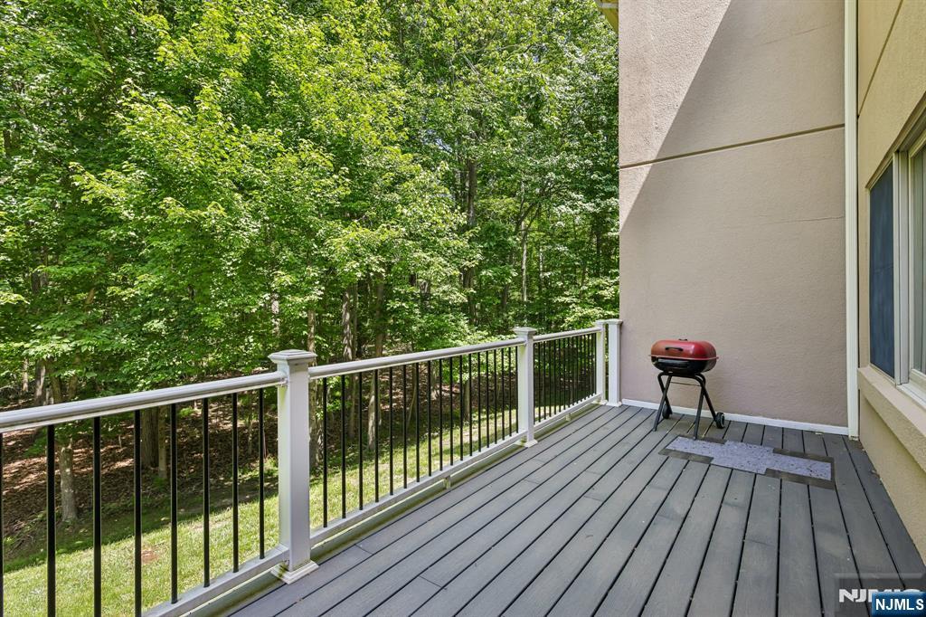 40 Rio Vista Drive Allendale, NJ 07401 - Photo 32 of 33