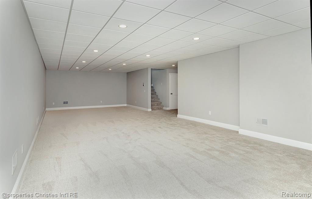 2043 Yorkshire Road Birmingham, MI 48009 - Photo 56 of 65 Gallery Image 56