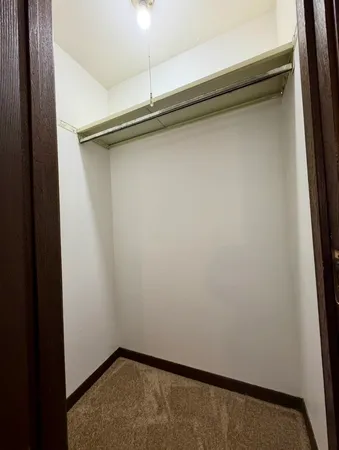 $1,300 | 8549 151st Street, Unit 3E, Orland Park, IL 60462