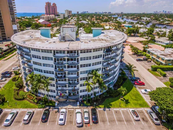$2,095 | 3250 Northeast 28th Street, Unit 707, Fort Lauderdale, FL 33308