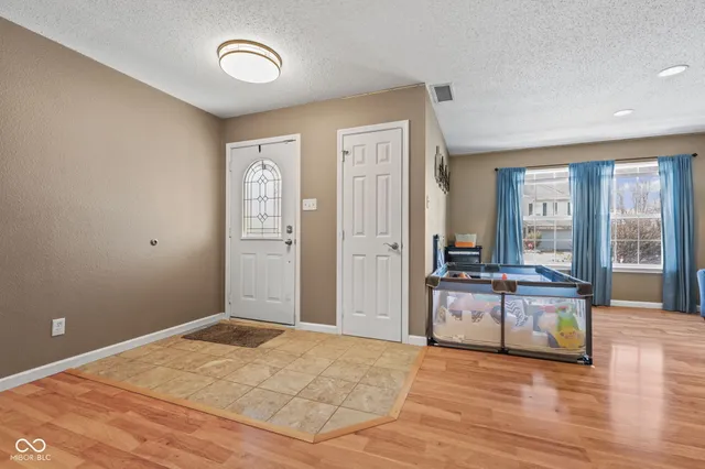 $400,000 | 14886 Redcliff Drive, Noblesville, IN 46062