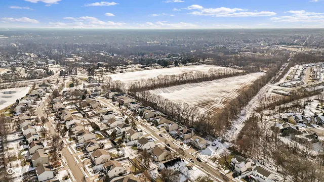 $400,000 | 14886 Redcliff Drive, Noblesville, IN 46062