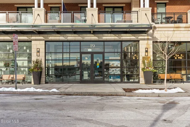 $1,650,000 | 19 Washington Street, Unit 255J, Saratoga Springs, NY 12866