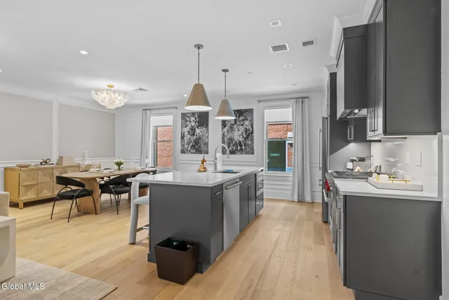 $1,650,000 | 19 Washington Street, Unit 255J, Saratoga Springs, NY 12866