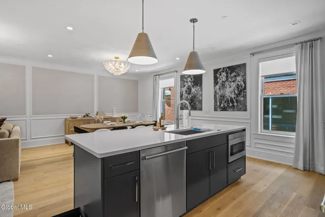 $1,650,000 | 19 Washington Street, Unit 255J, Saratoga Springs, NY 12866