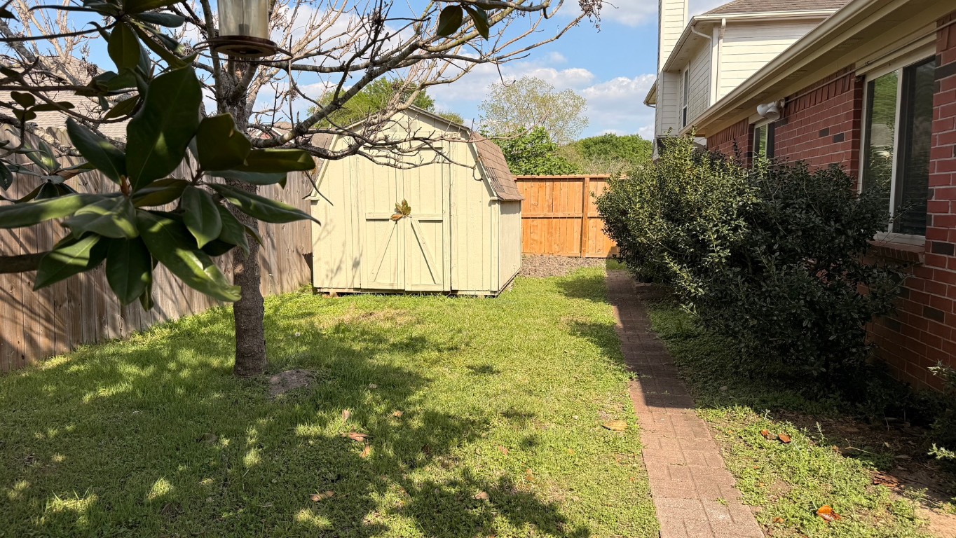 13111 Leader Trail Houston, TX 77072 - Photo 20 of 20