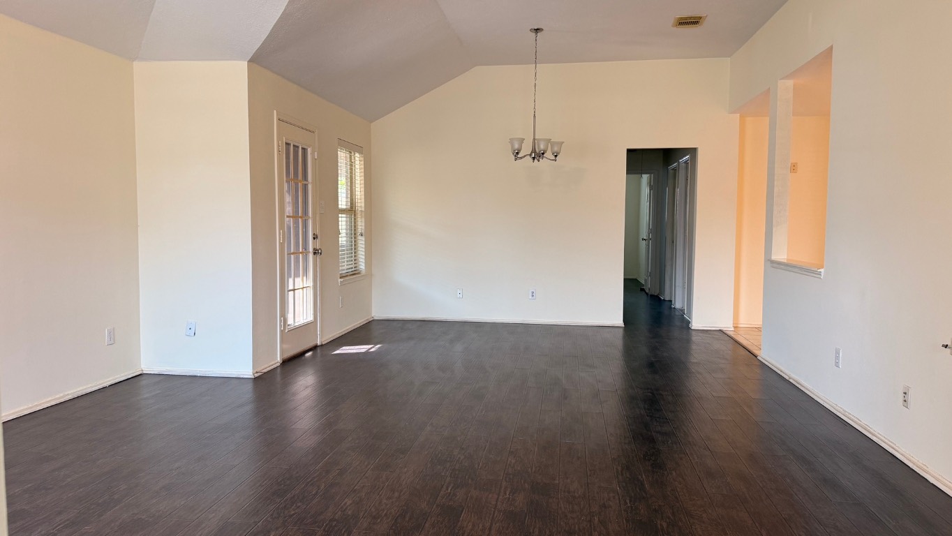 13111 Leader Trail Houston, TX 77072 - Photo 2 of 20