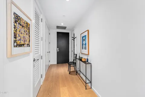 $1,049,000 | 877 Francisco Street, Unit 1506, Los Angeles, CA 90017