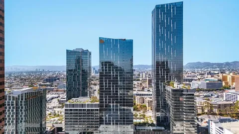 $1,049,000 | 877 Francisco Street, Unit 1506, Los Angeles, CA 90017