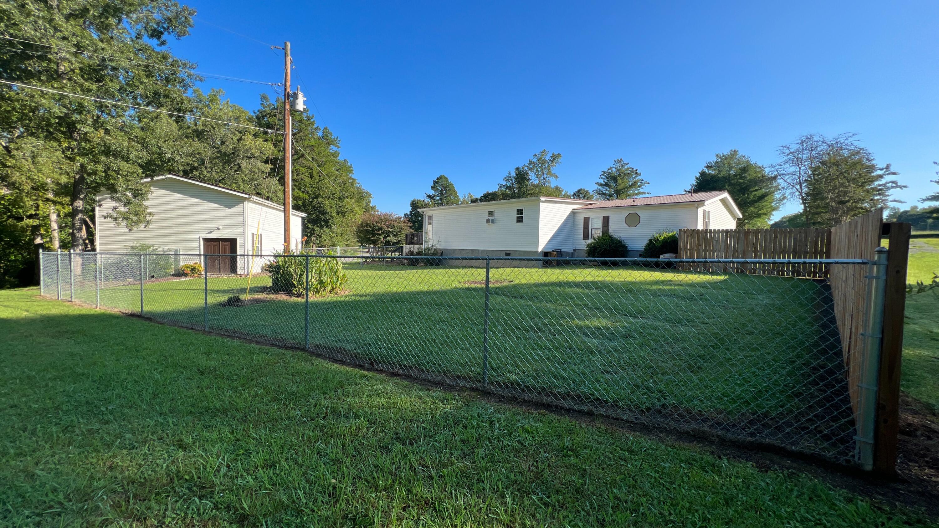 517 Red Cloud Road Ten Mile, TN 37880 - Photo 20 of 36 16.5-Fenced Yard