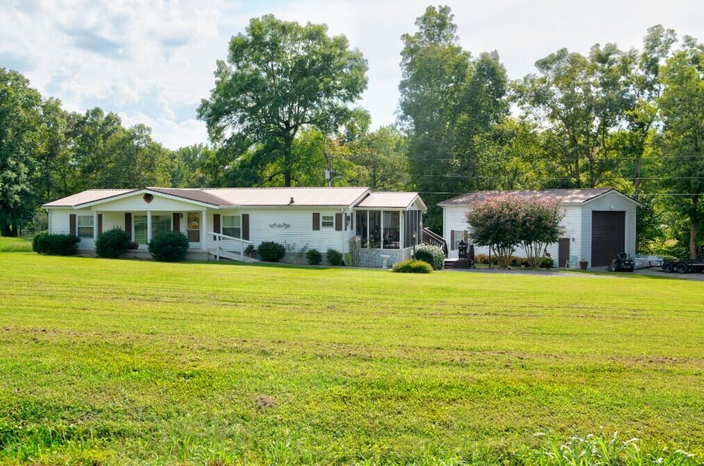 517 Red Cloud Road Ten Mile, TN 37880 - Photo 4 of 36 front of house 1