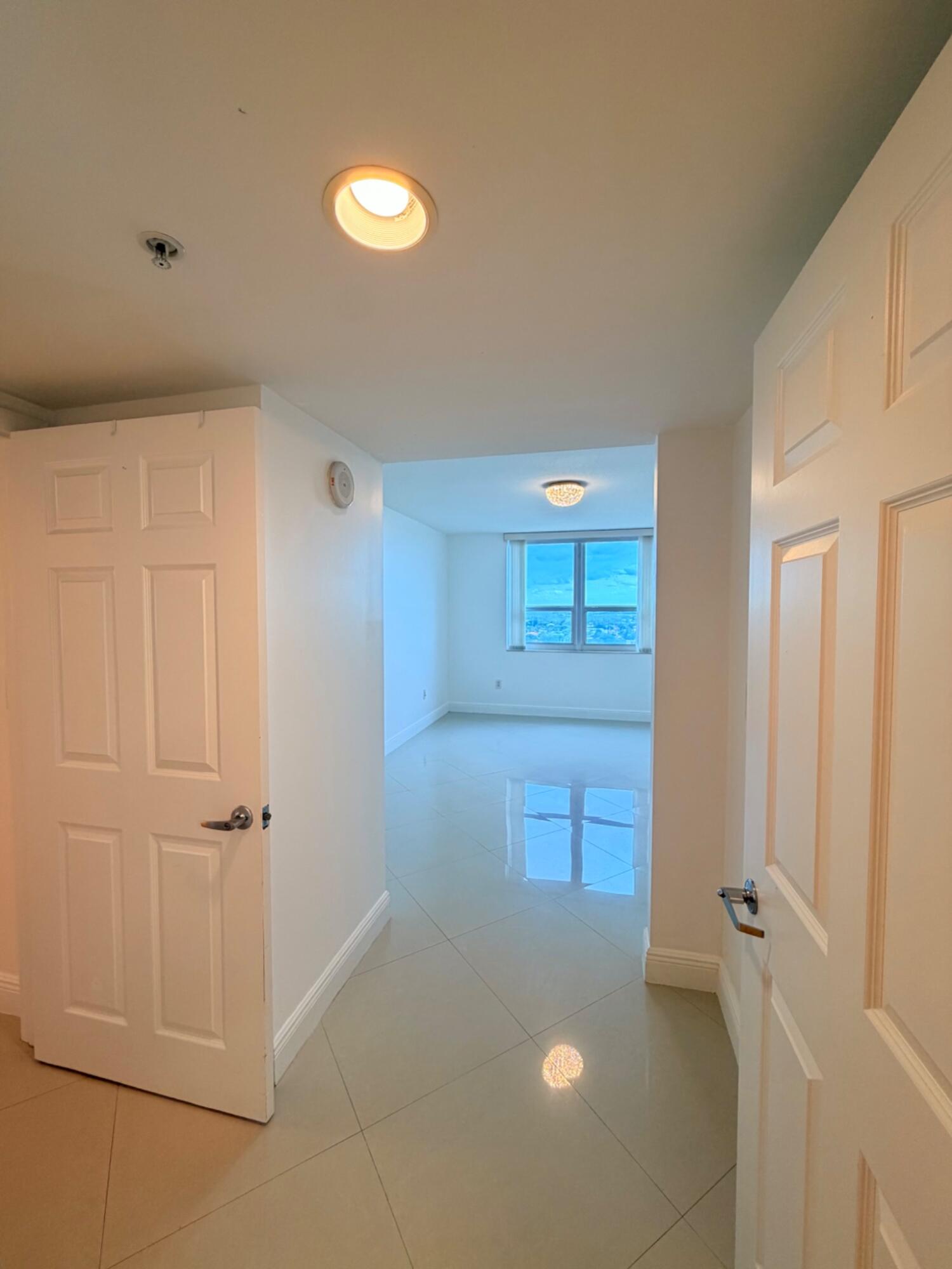 3232 Coral Way, Unit 1601 Miami, FL 33145 - Photo 17 of 27