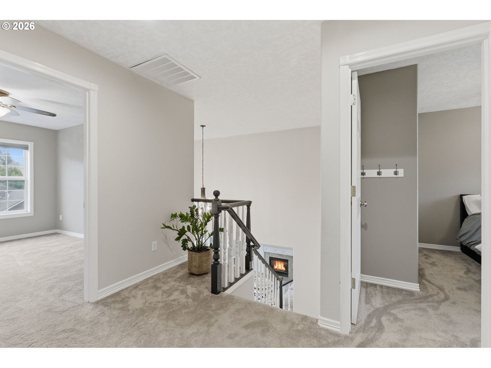 350 Southwest 37th Terrace Gresham, OR 97080 - Photo 21 of 30 Staircase