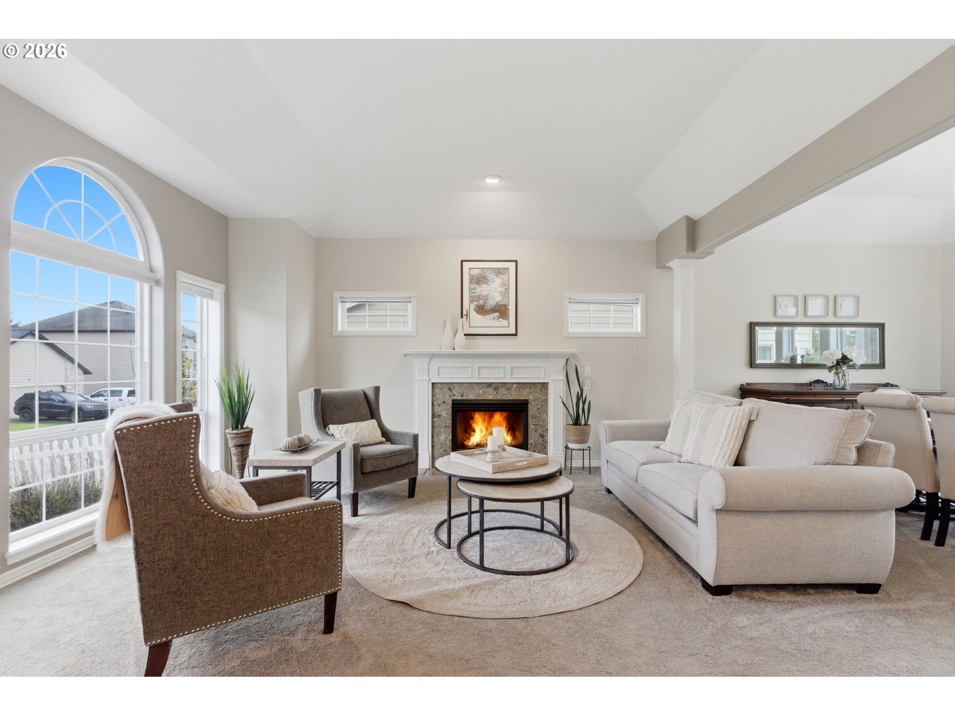 350 Southwest 37th Terrace Gresham, OR 97080 - Photo 3 of 30 Living Room