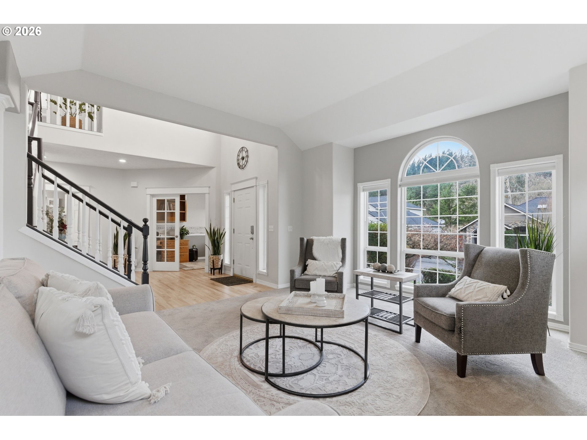 350 Southwest 37th Terrace Gresham, OR 97080 - Photo 4 of 30 Living Room