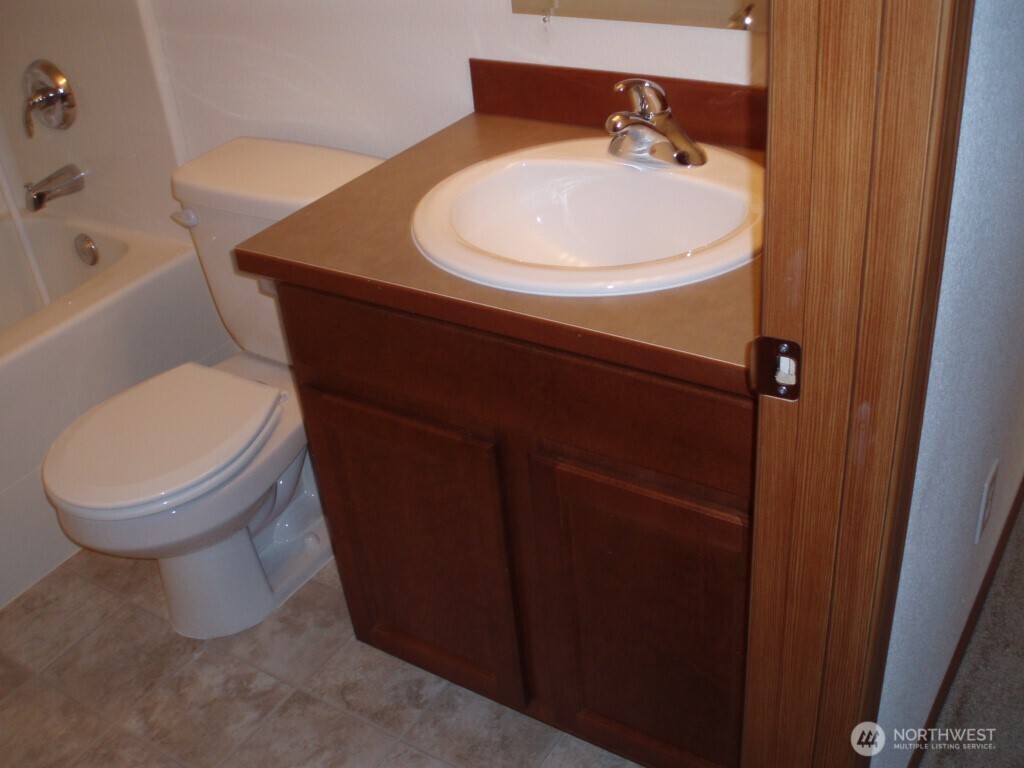 7223 Vandermark Road East Bonney Lake, WA 98391 - Photo 36 of 40