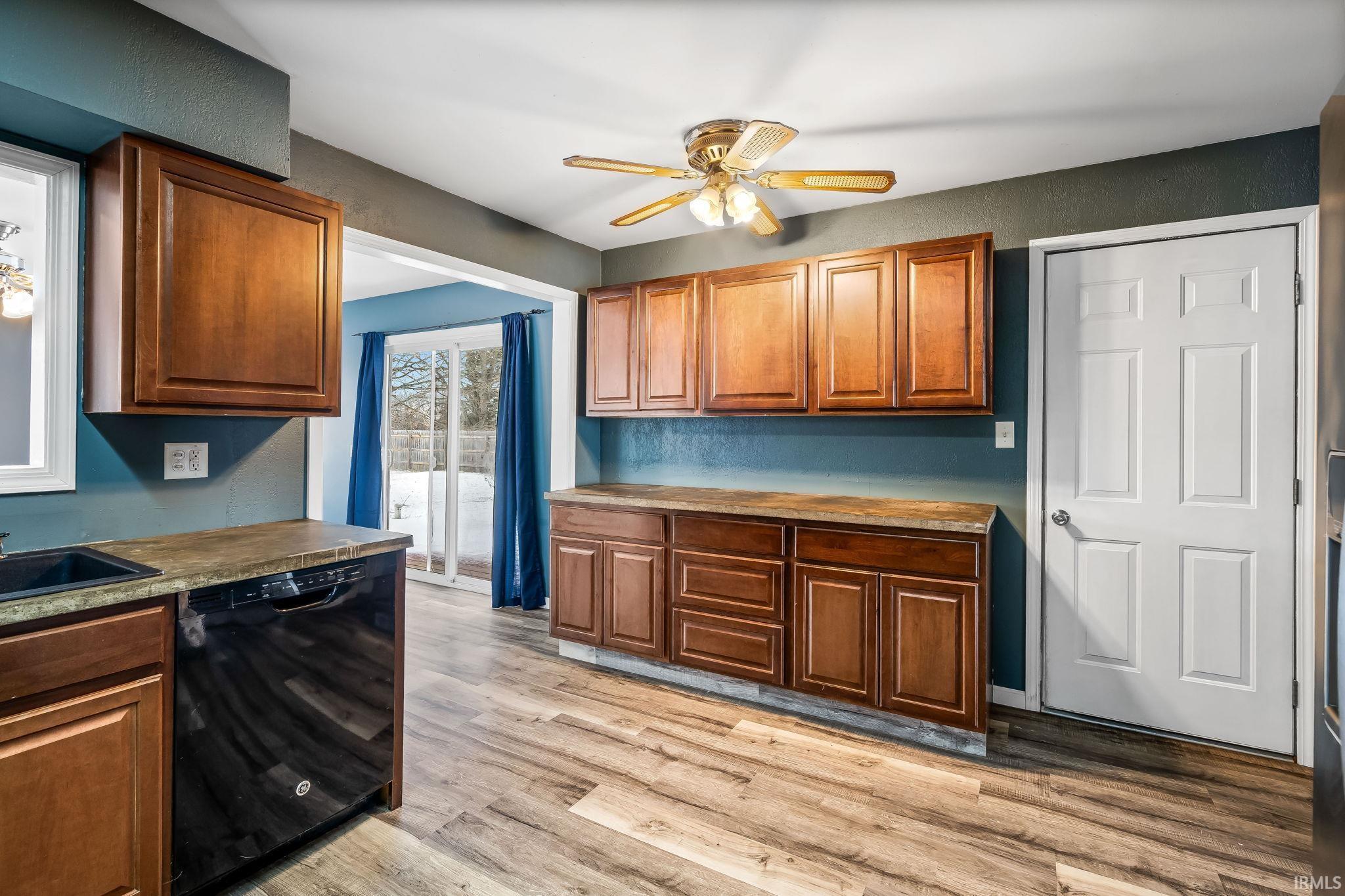 2121 Landin Road New Haven, IN 46774 - Photo 11 of 36 Gallery Image 11