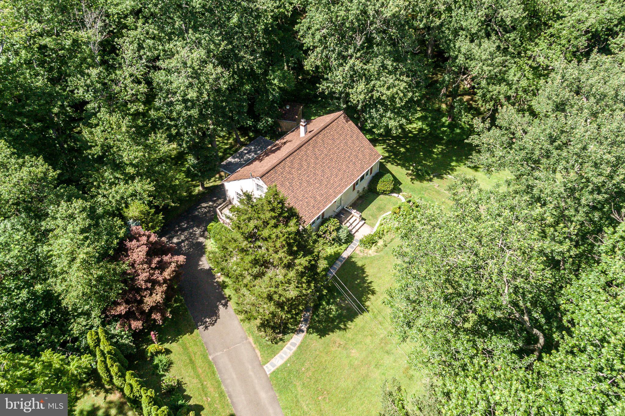 3628 Edencroft Road Huntingdon Valley, PA 19006 - Photo 3 of 57 Gallery Image 3
