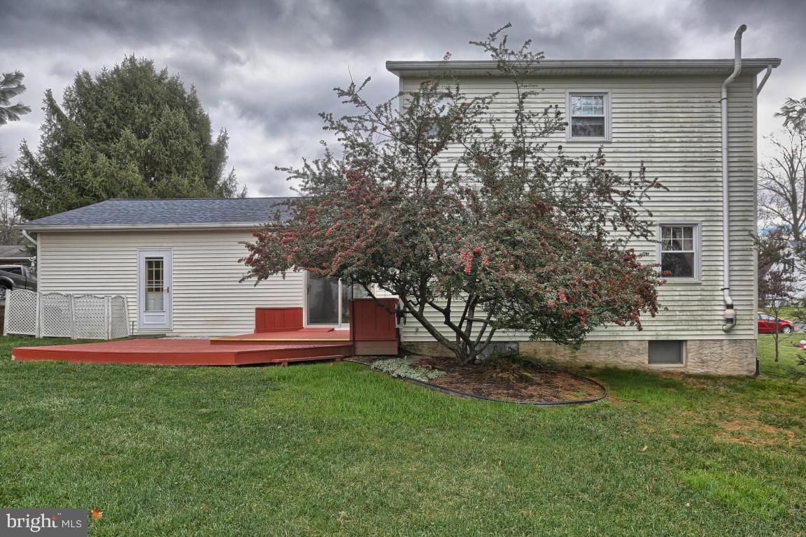 76 Browning Road Lancaster, PA 17602 - Photo 2 of 26 Gallery Image 2