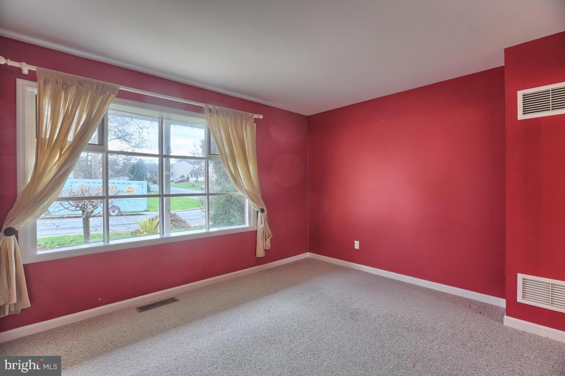 76 Browning Road Lancaster, PA 17602 - Photo 14 of 26 Gallery Image 14