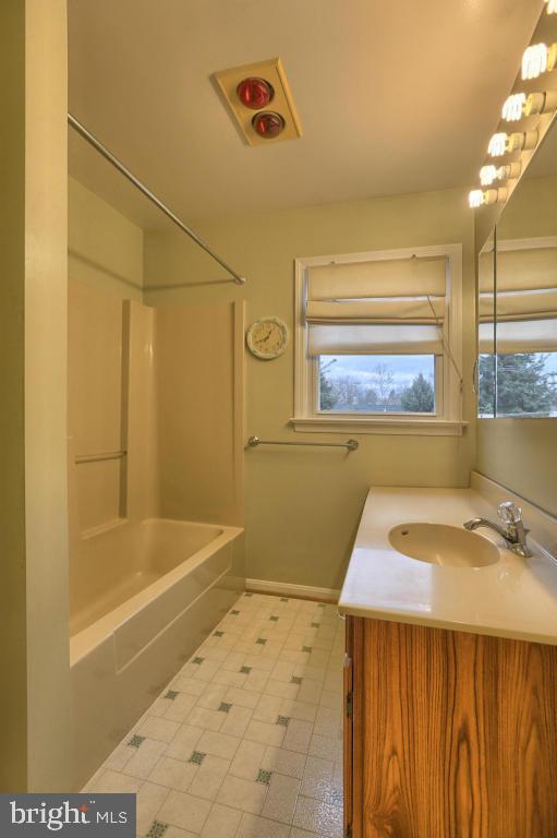 76 Browning Road Lancaster, PA 17602 - Photo 21 of 26 Gallery Image 21