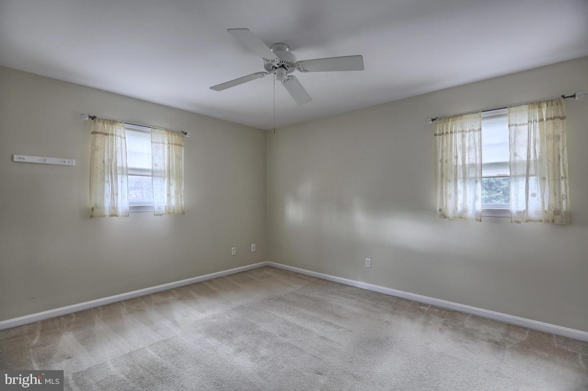 76 Browning Road Lancaster, PA 17602 - Photo 23 of 26 Gallery Image 23