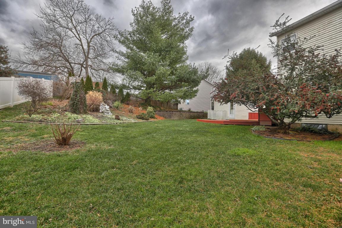 76 Browning Road Lancaster, PA 17602 - Photo 4 of 26 Gallery Image 4