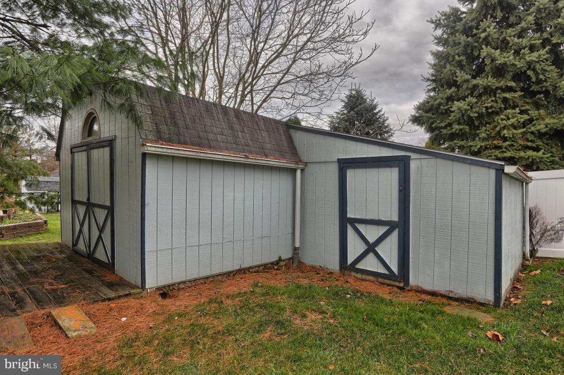 76 Browning Road Lancaster, PA 17602 - Photo 5 of 26 Gallery Image 5