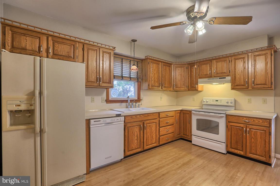 76 Browning Road Lancaster, PA 17602 - Photo 7 of 26 Gallery Image 7