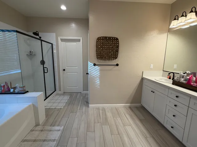 $519,900 | 2215 Madeline Drive, Hanford, CA 93230