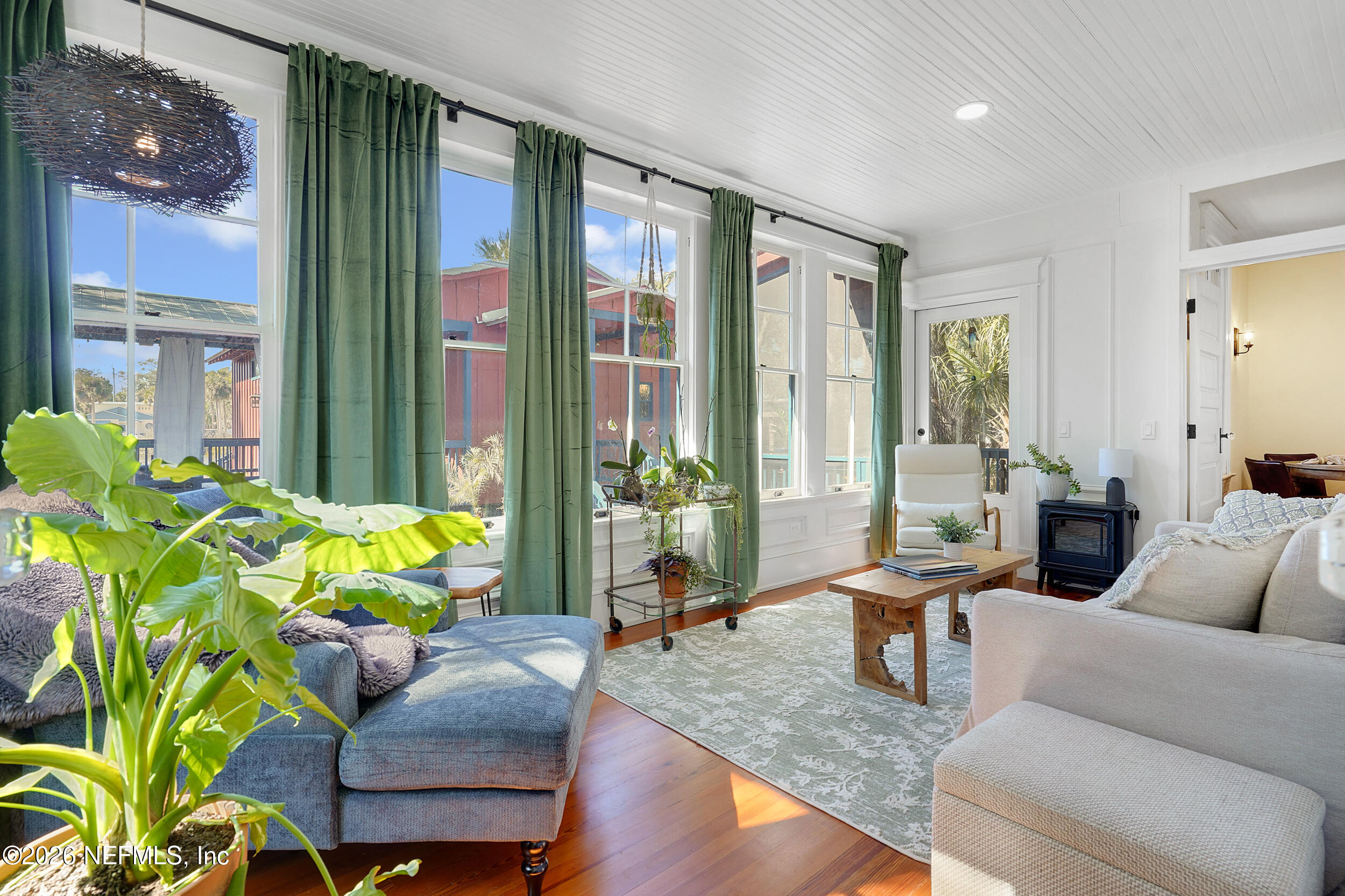 290 St George Street, Unit A St. Augustine, FL 32084 - Photo 19 of 32 a living room with furniture