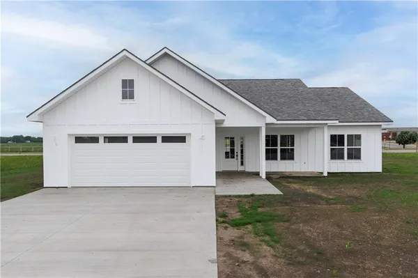 $309,900 | 617 Catalpa Street, Independence, KS 67301