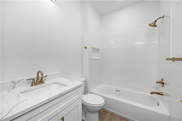 $309,900 | 617 Catalpa Street, Independence, KS 67301
