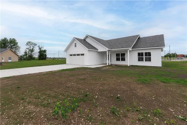 $309,900 | 617 Catalpa Street, Independence, KS 67301