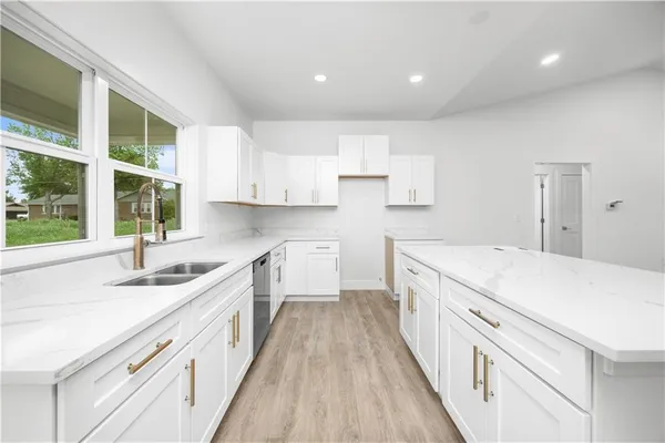 $309,900 | 617 Catalpa Street, Independence, KS 67301