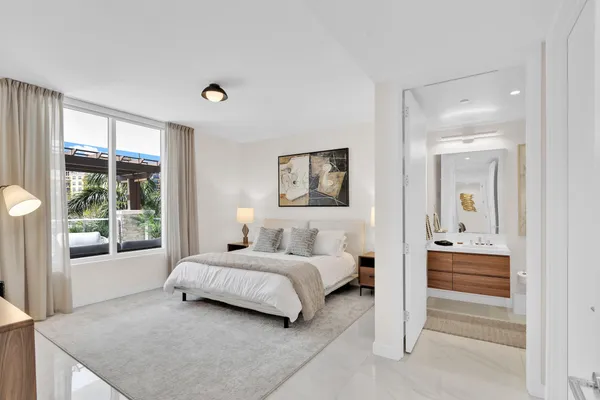 $10,000 | 220 Southeast Mizner Boulevard, Unit 308, Boca Raton, FL 33432
