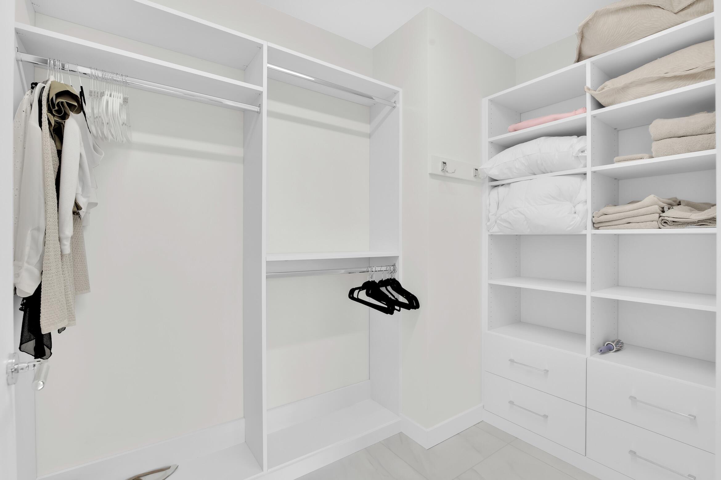 220 Southeast Mizner Boulevard, Unit 308 Boca Raton, FL 33432 - Photo 29 of 55 200 SE Mizner Blvd 308, Boca Raton -36