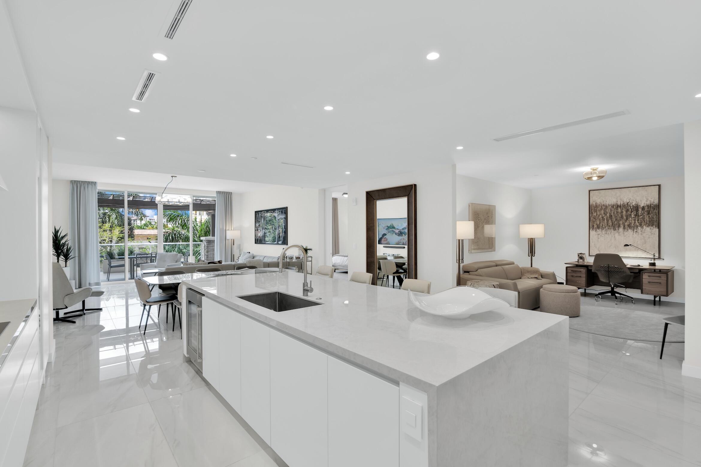 220 Southeast Mizner Boulevard, Unit 308 Boca Raton, FL 33432 - Photo 3 of 55 200 SE Mizner Blvd 308, Boca Raton -10