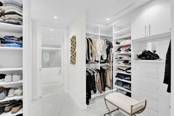 $10,000 | 220 Southeast Mizner Boulevard, Unit 308, Boca Raton, FL 33432