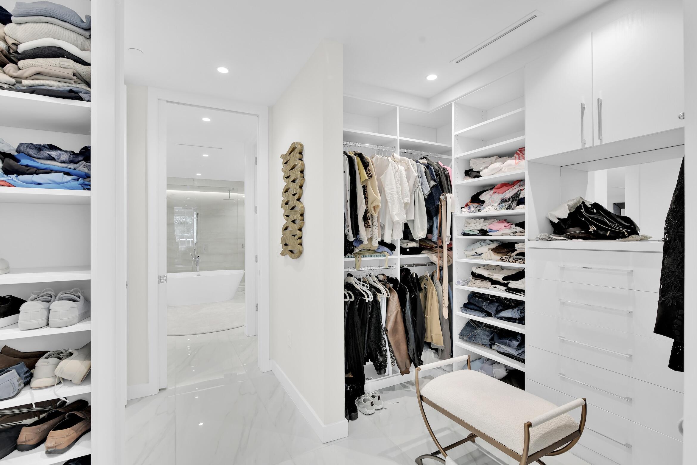 220 Southeast Mizner Boulevard, Unit 308 Boca Raton, FL 33432 - Photo 32 of 55 200 SE Mizner Blvd 308, Boca Raton -47