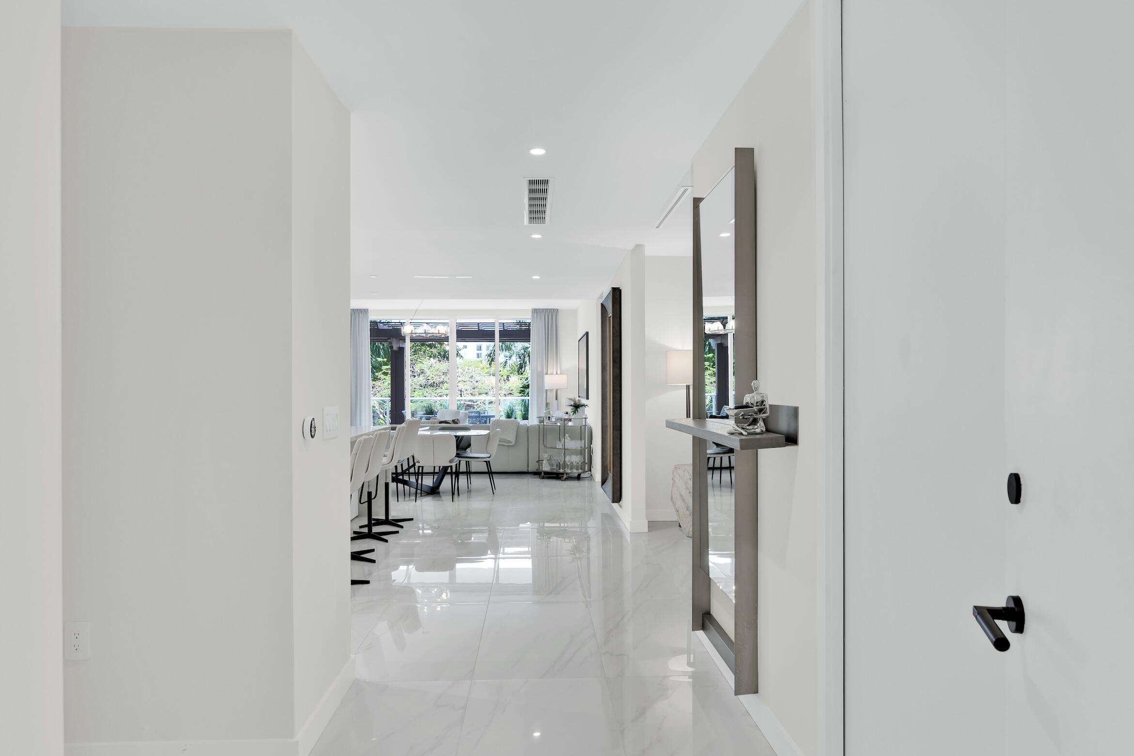 220 Southeast Mizner Boulevard, Unit 308 Boca Raton, FL 33432 - Photo 35 of 55 200 SE Mizner Blvd 308, Boca Raton -3