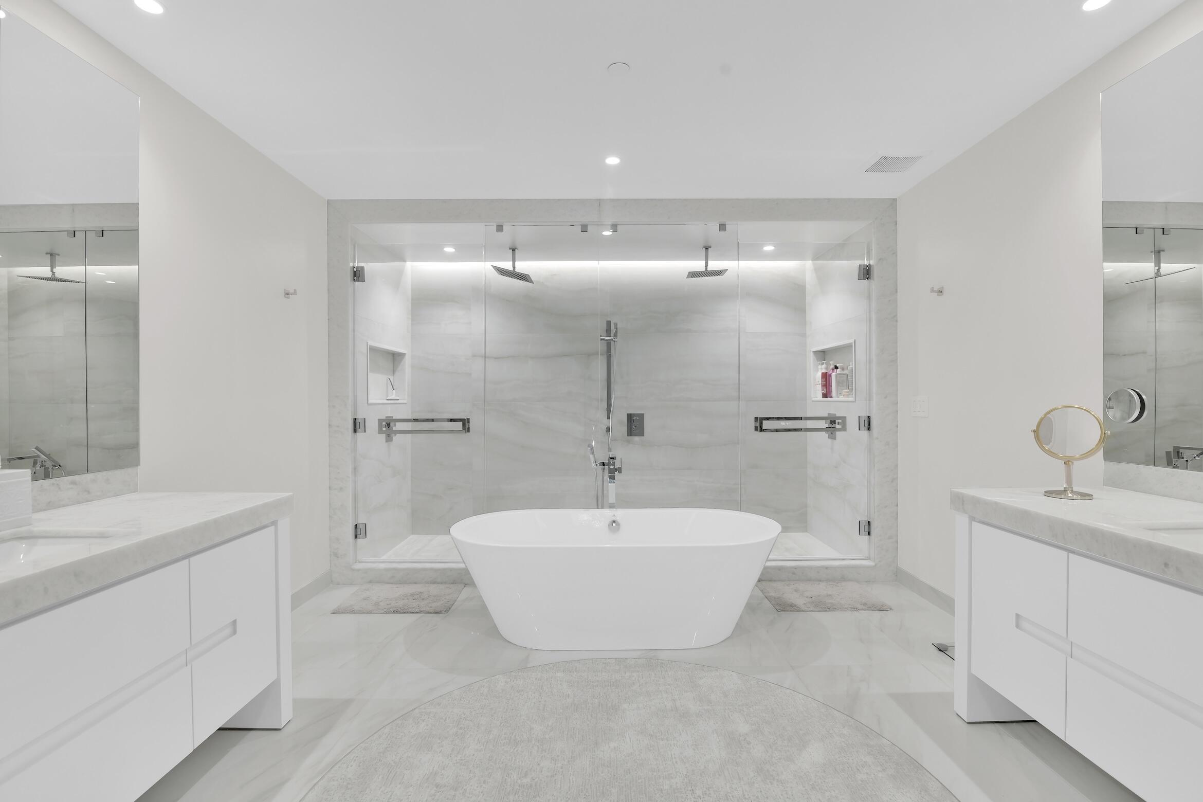 220 Southeast Mizner Boulevard, Unit 308 Boca Raton, FL 33432 - Photo 8 of 55 200 SE Mizner Blvd 308, Boca Raton -56