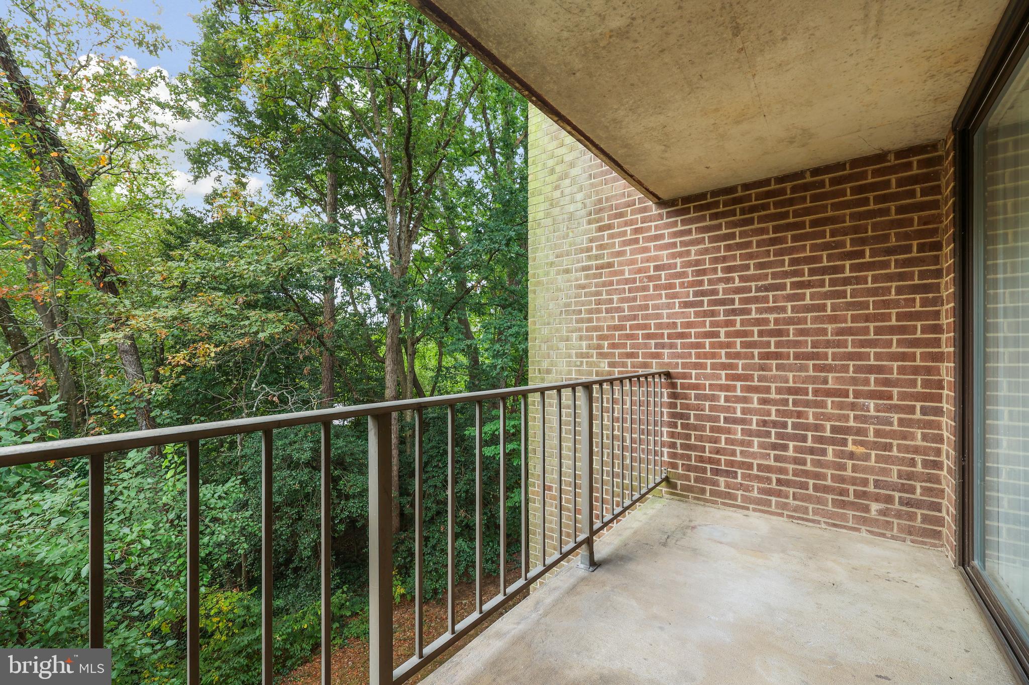 1405 Northgate Square, Unit 22B Reston, VA 20190 - Photo 14 of 31 Gallery Image 14