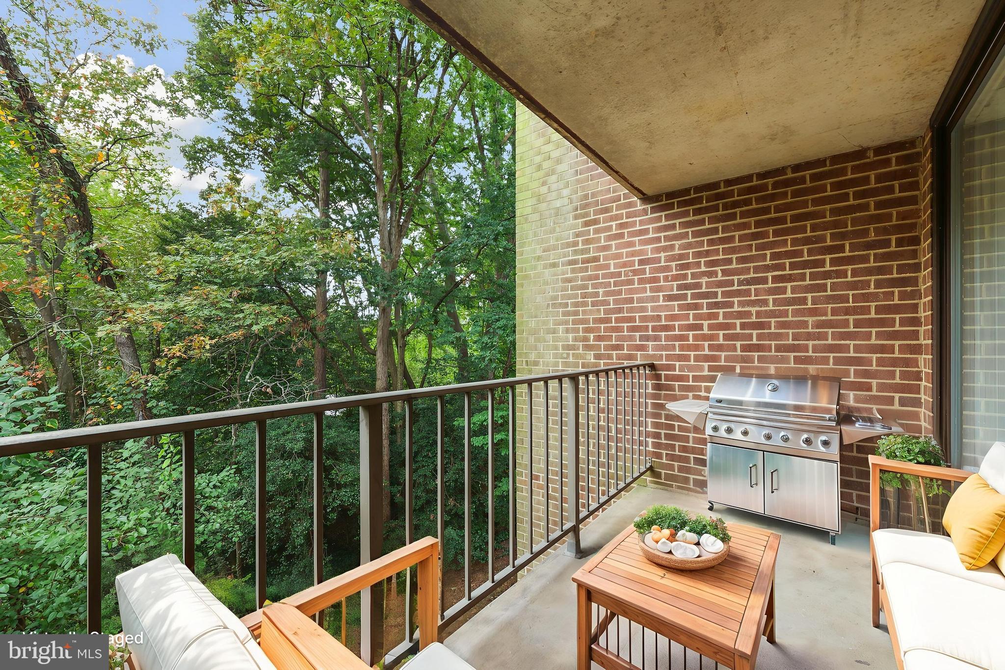 1405 Northgate Square, Unit 22B Reston, VA 20190 - Photo 15 of 31 Gallery Image 15