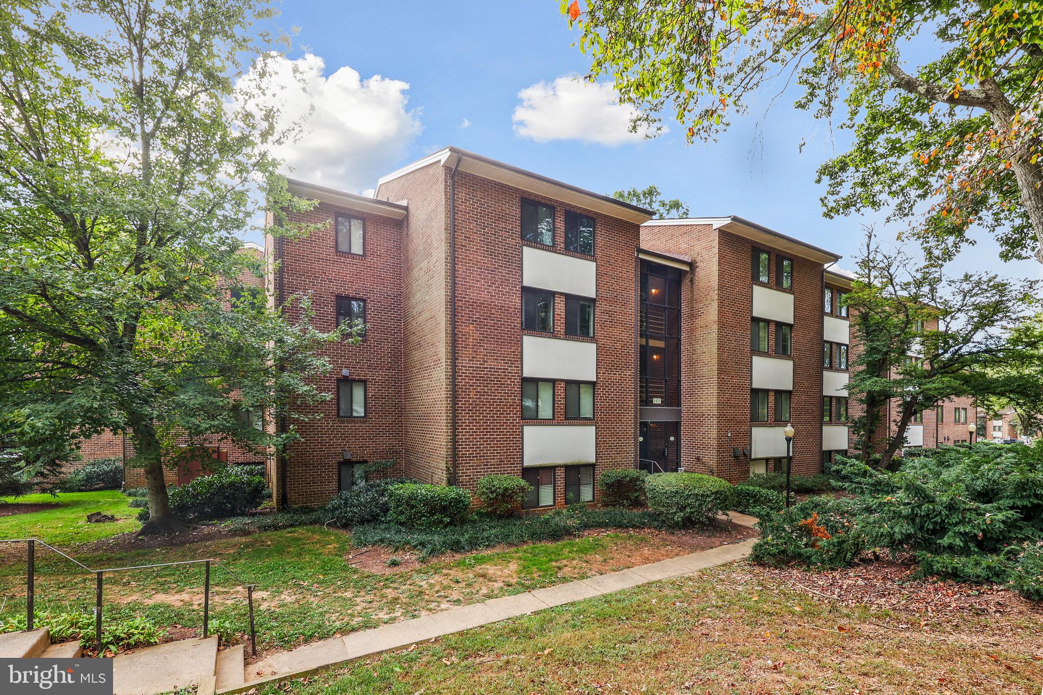 1405 Northgate Square, Unit 22B Reston, VA 20190 - Photo 2 of 31 Gallery Image 2