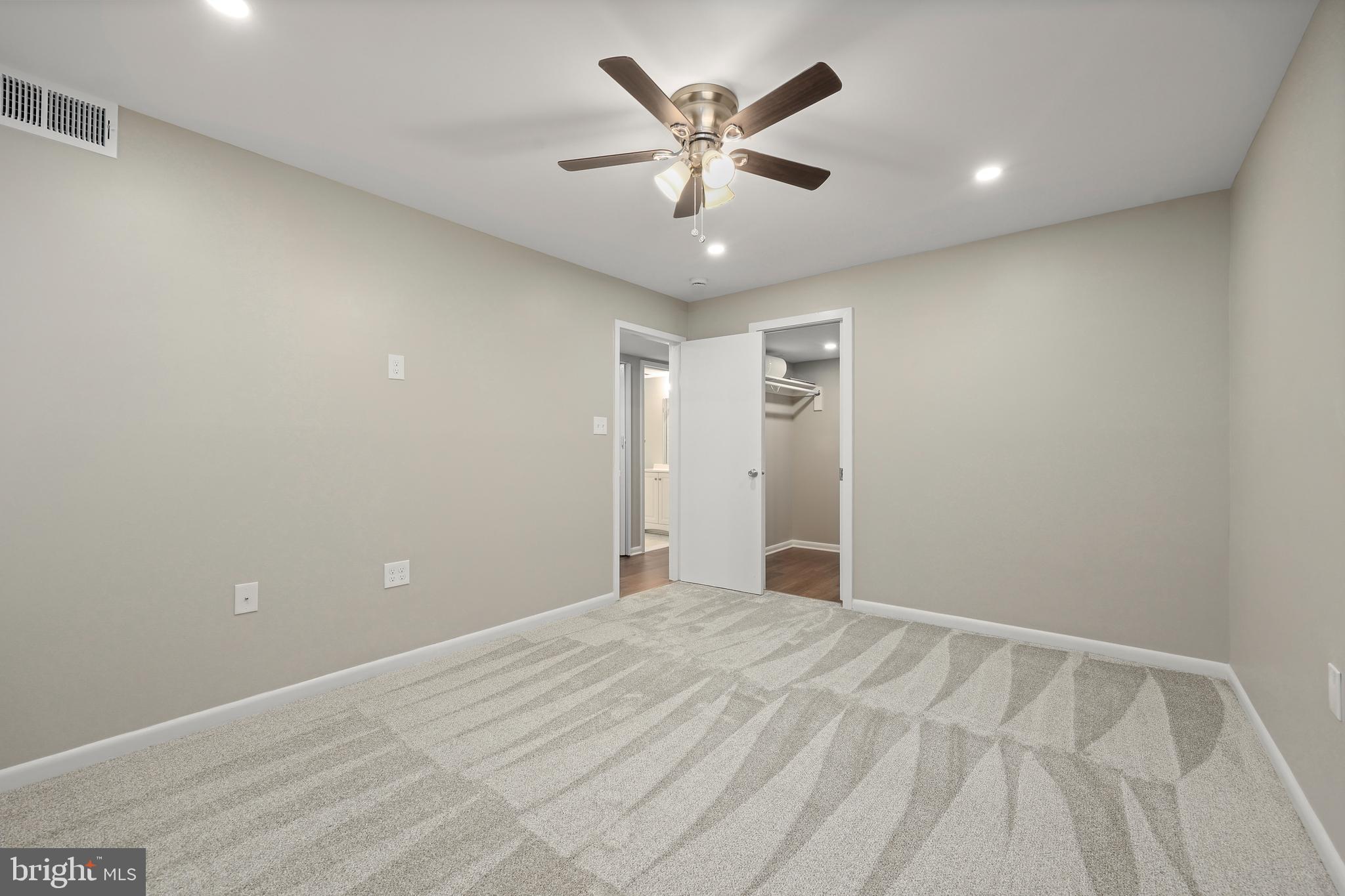 1405 Northgate Square, Unit 22B Reston, VA 20190 - Photo 21 of 31 Gallery Image 21