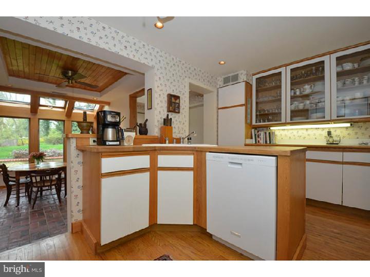 131 Pine Tree Road Wayne, PA 19087 - Photo 15 of 23 Kitchen